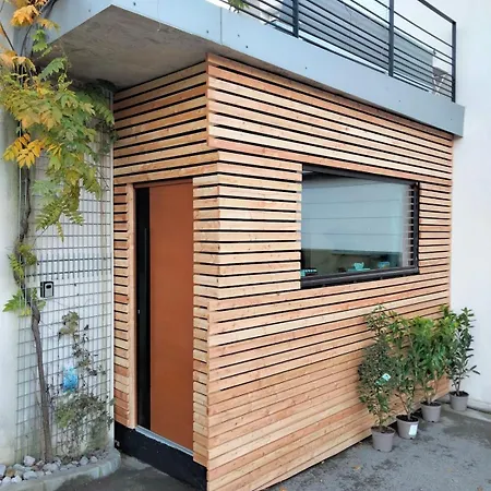 Scandic Tiny Apartment Saint-Julien-en-Genevois